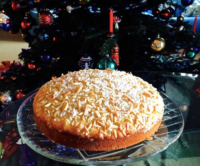 Cardamom Cake